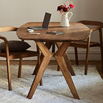 Voir la page Tables à manger