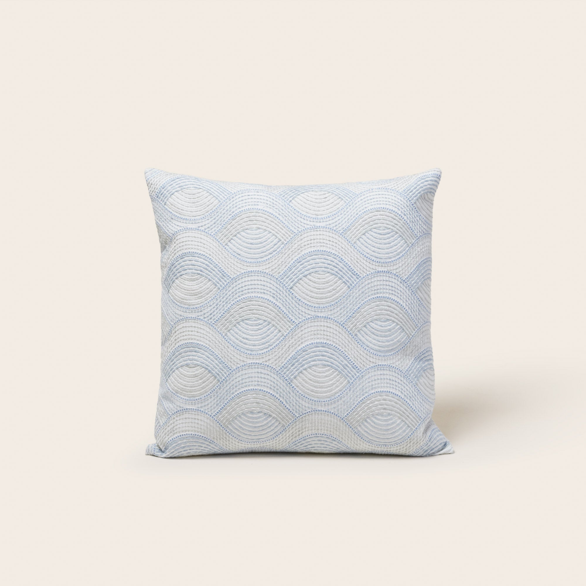 Housse de coussin KAMARIE blanc et ciel