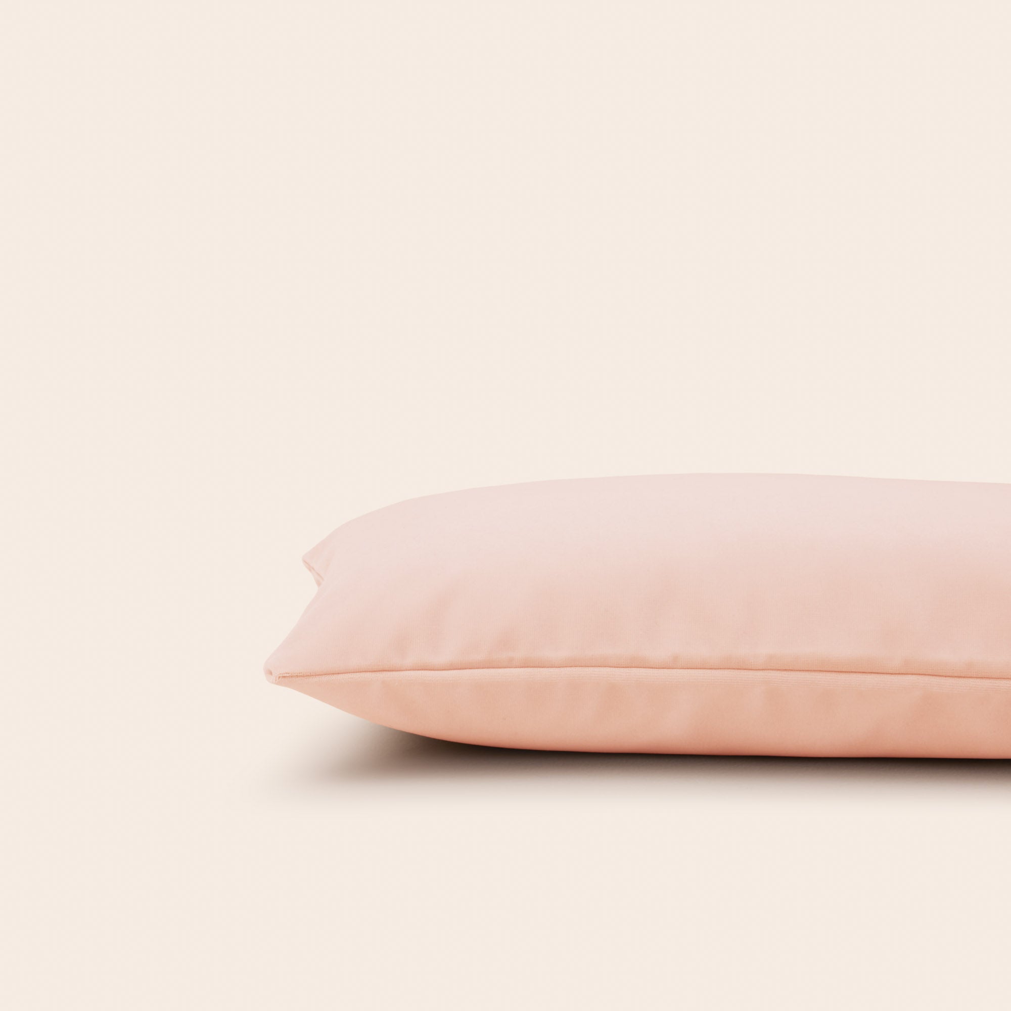 Housse de coussin MATIA rose pétale | mobile_slider